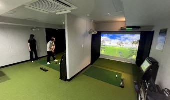 "스크린 파크골프: 당신의 일상에, 초록빛 활력을."  7월 정식 오픈!